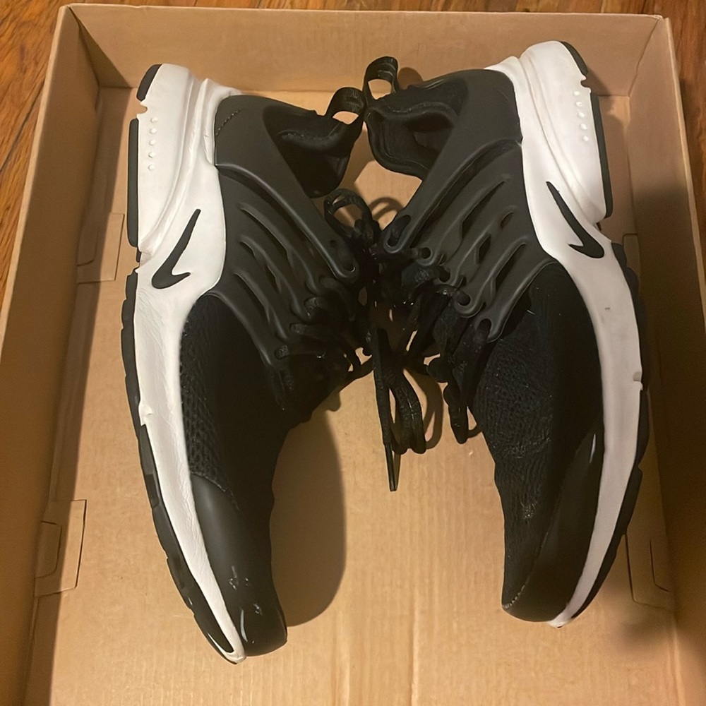Nike Womens Air Presto Black/Black/White Running Shoe Sz